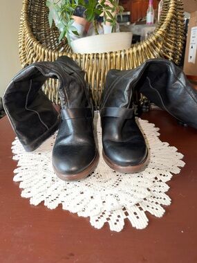 PIKOLINOS Black Leather Fold-Over Lace-Up Boots
